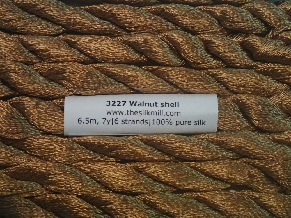 3227 Walnut Shell