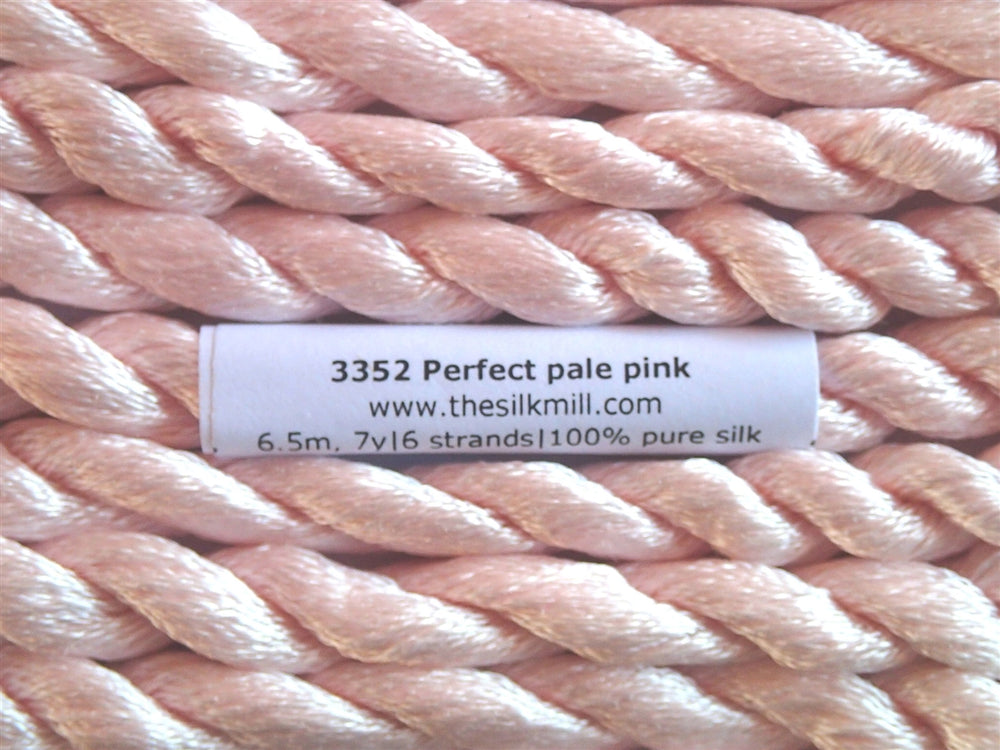 3352 Perfect Pale Pink