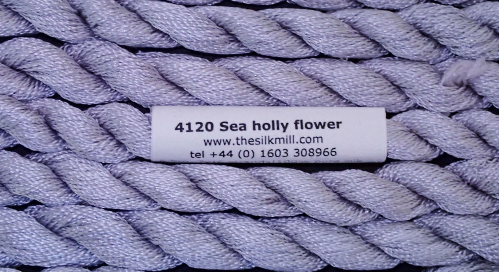 4120 Sea Holly Flower